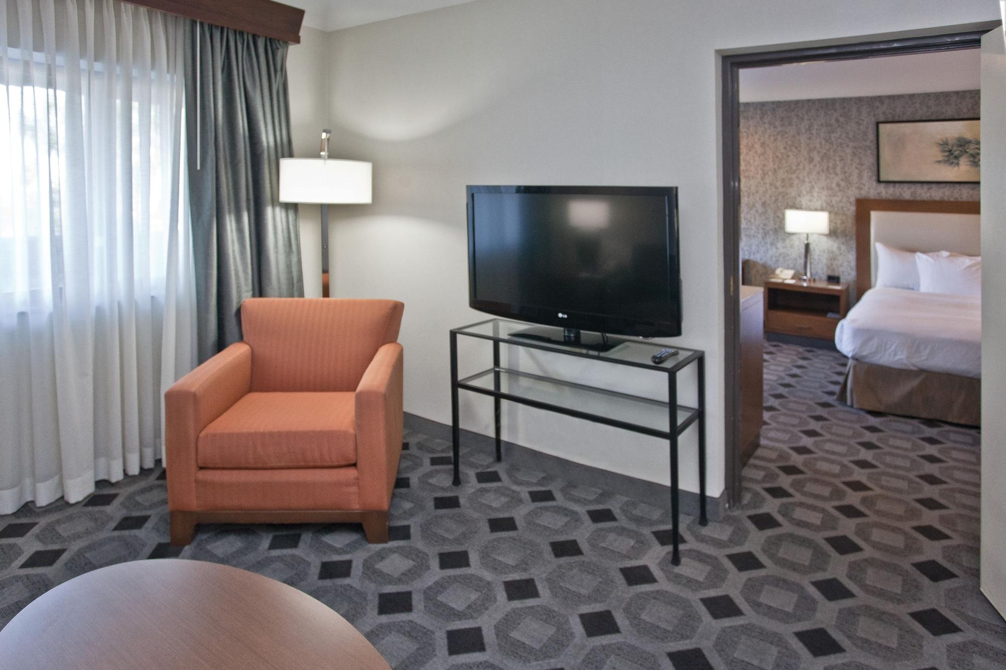 Hotel Doubletree By Hilton Rosemead Exteriér fotografie